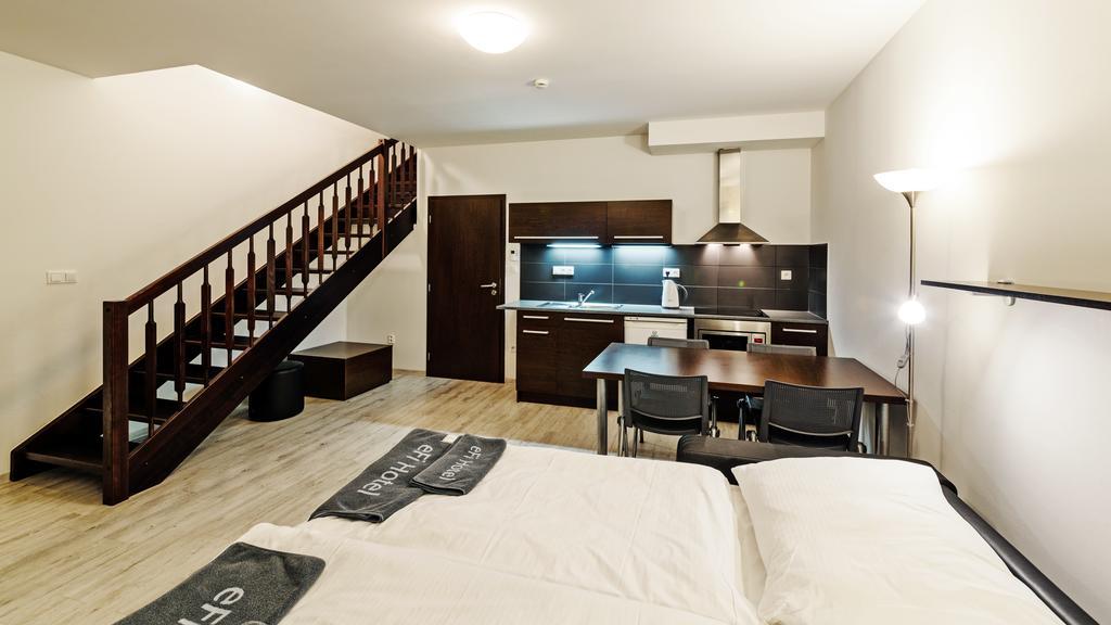 Efi Palace Hotel Brno Bagian luar foto