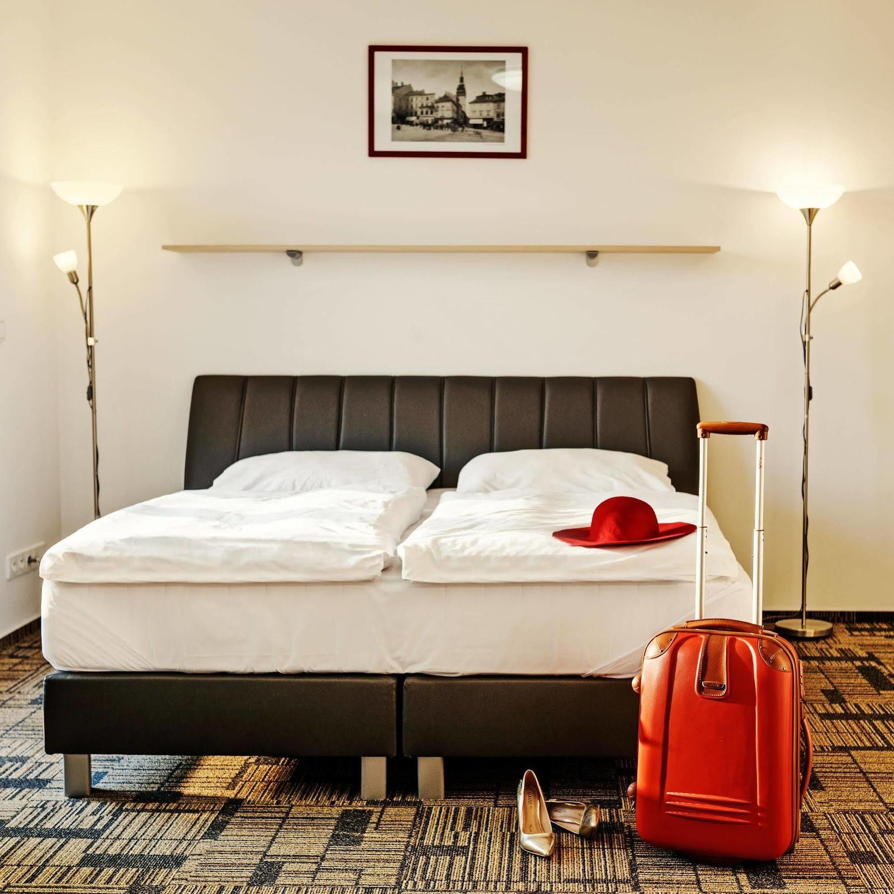 Efi Palace Hotel Brno Bagian luar foto
