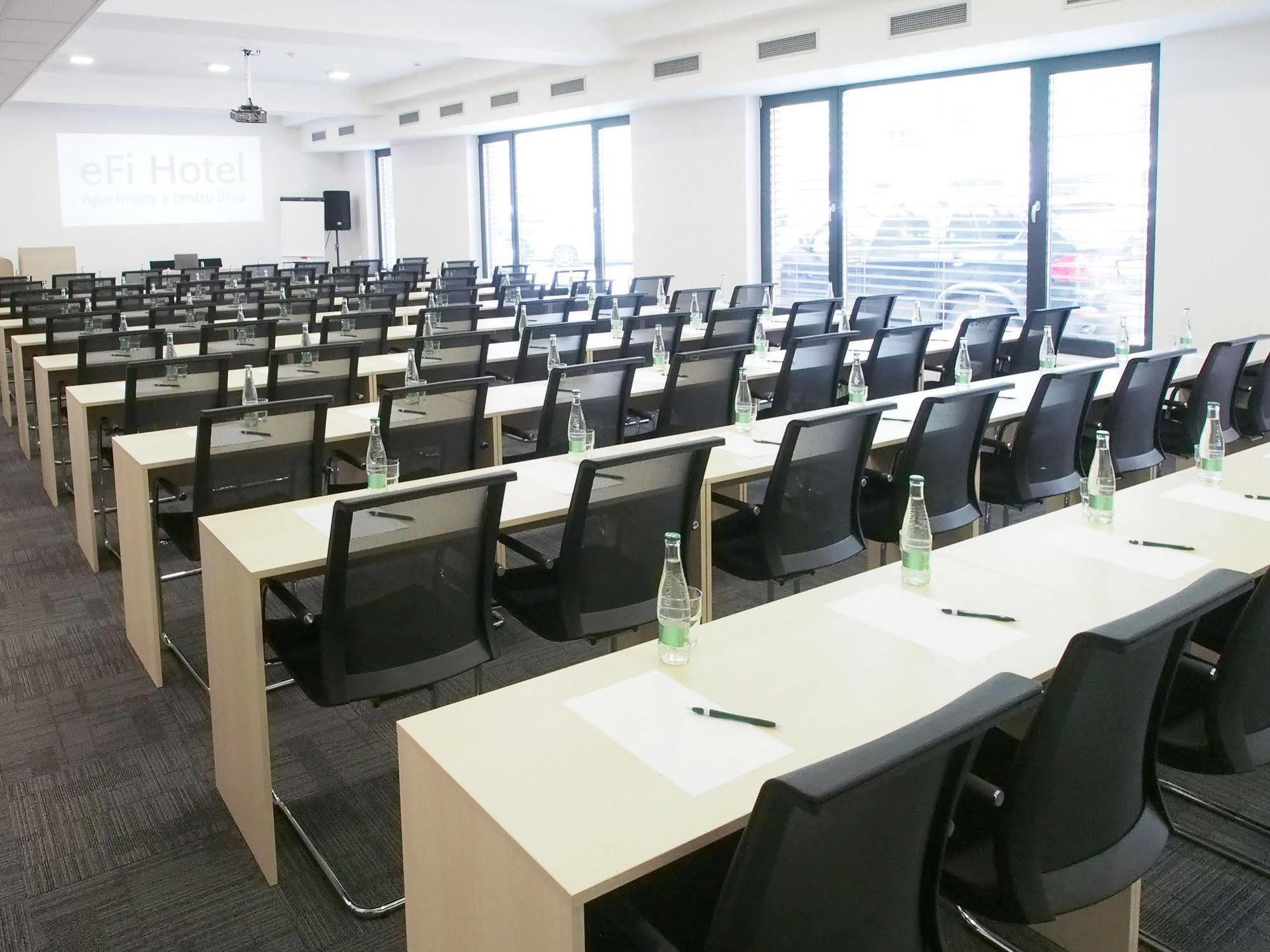 Efi Palace Hotel Brno Bagian luar foto