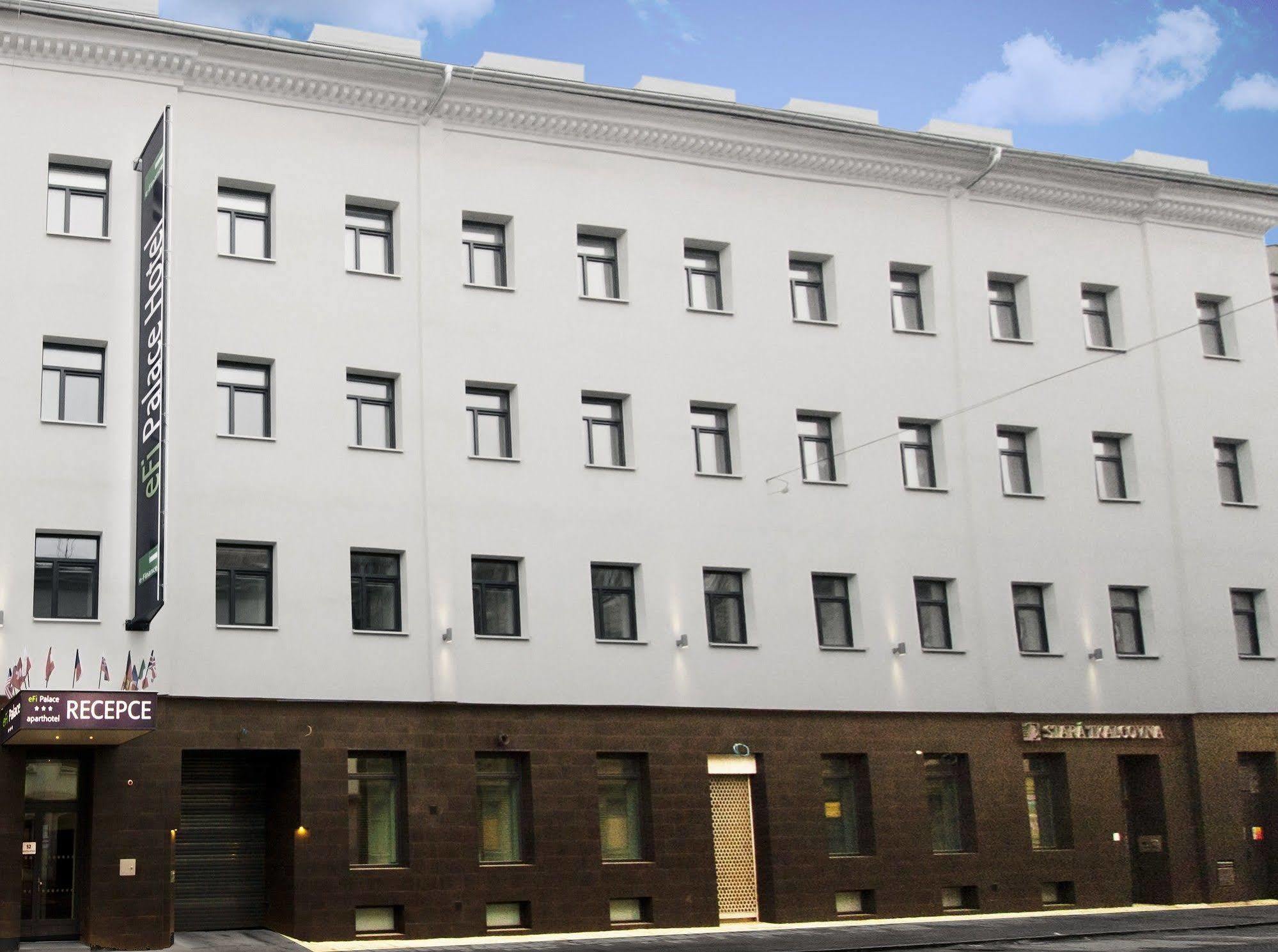Efi Palace Hotel Brno Bagian luar foto